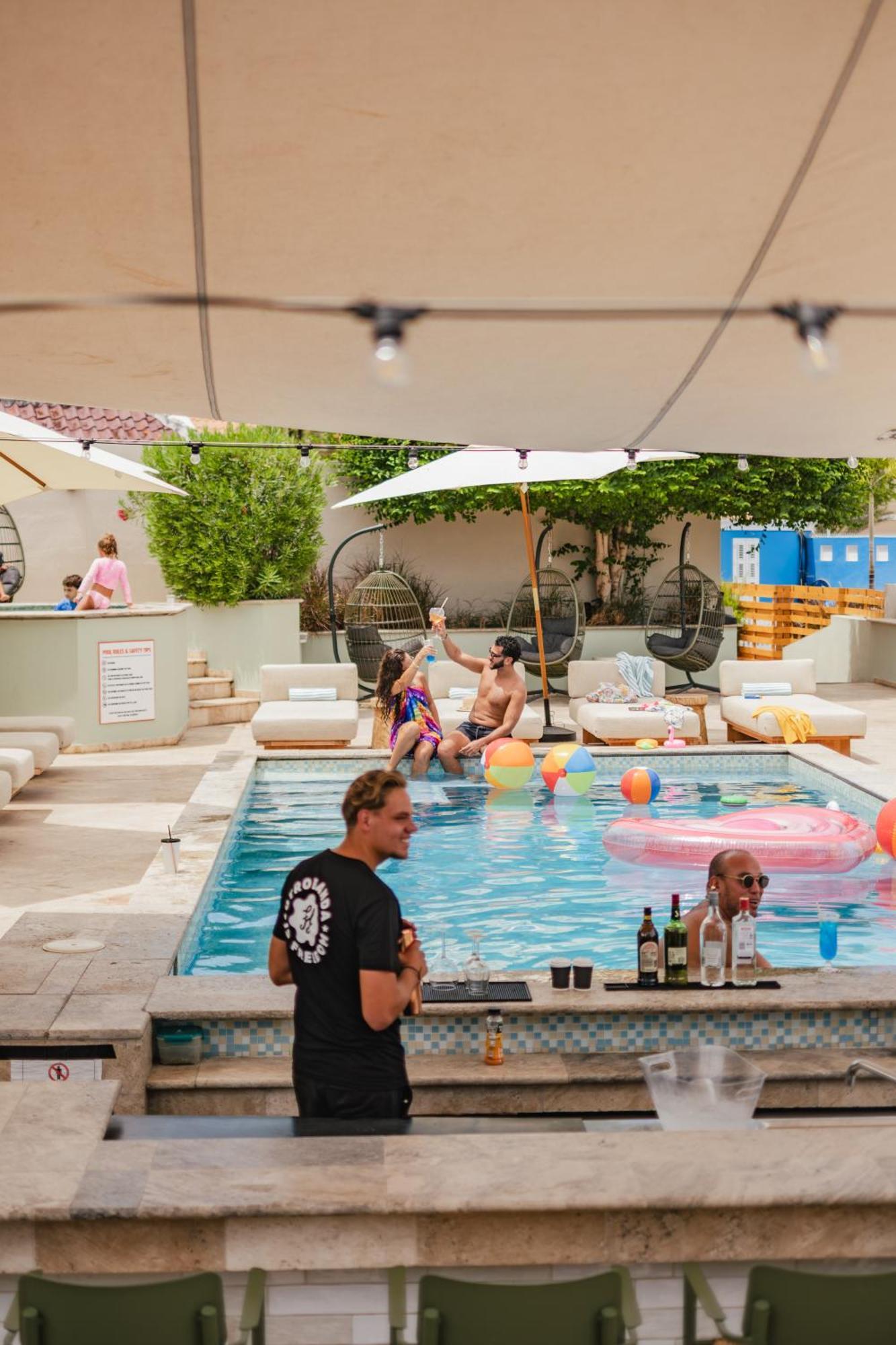 The Freedom Hotel Вилемстад Екстериор снимка