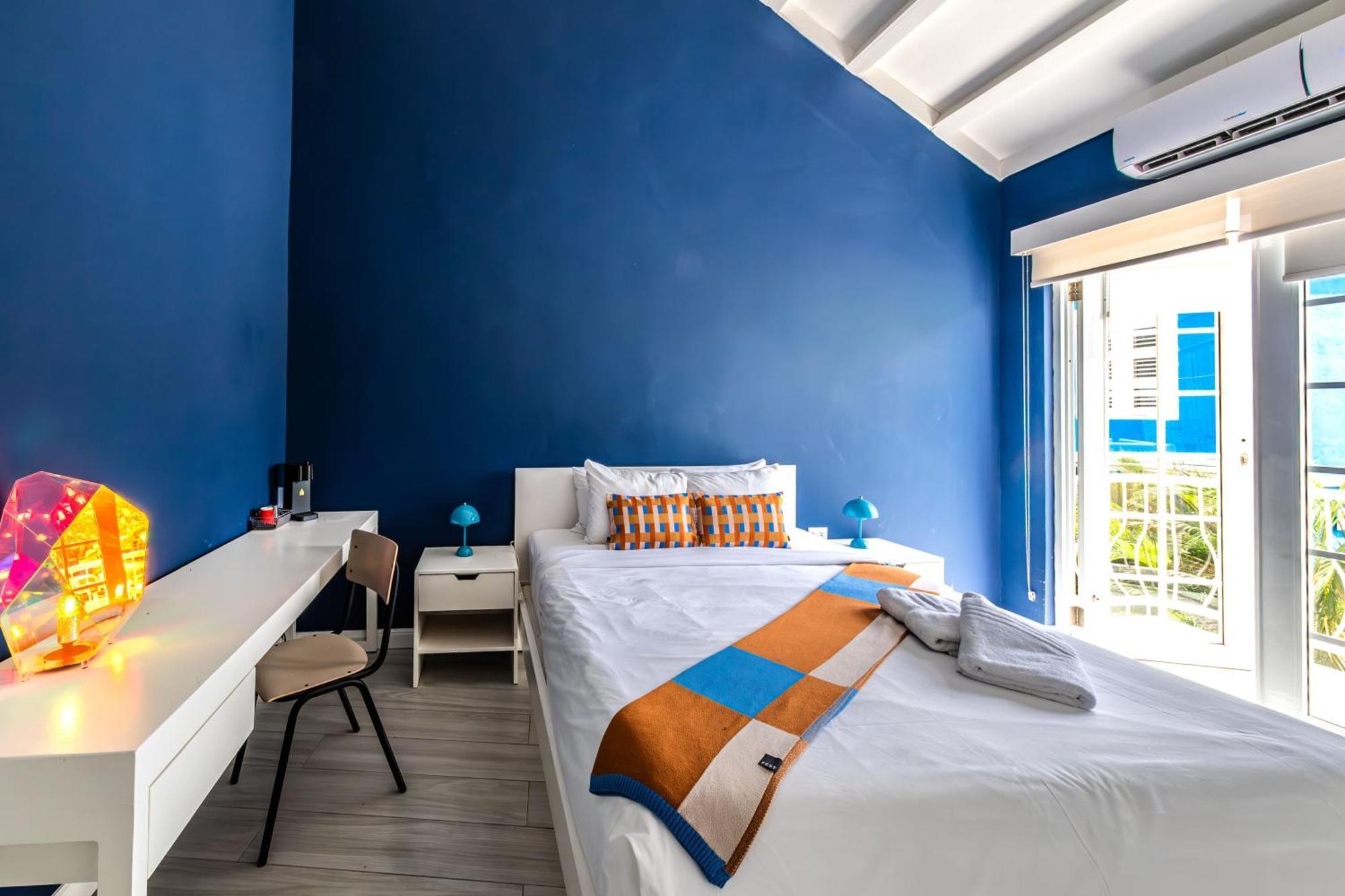 The Freedom Hotel Вилемстад Стая снимка