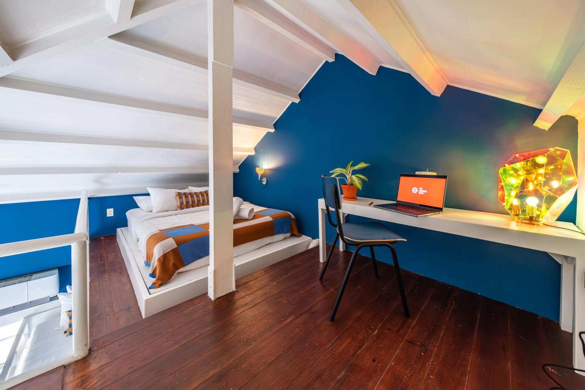 The Freedom Hotel Вилемстад Екстериор снимка