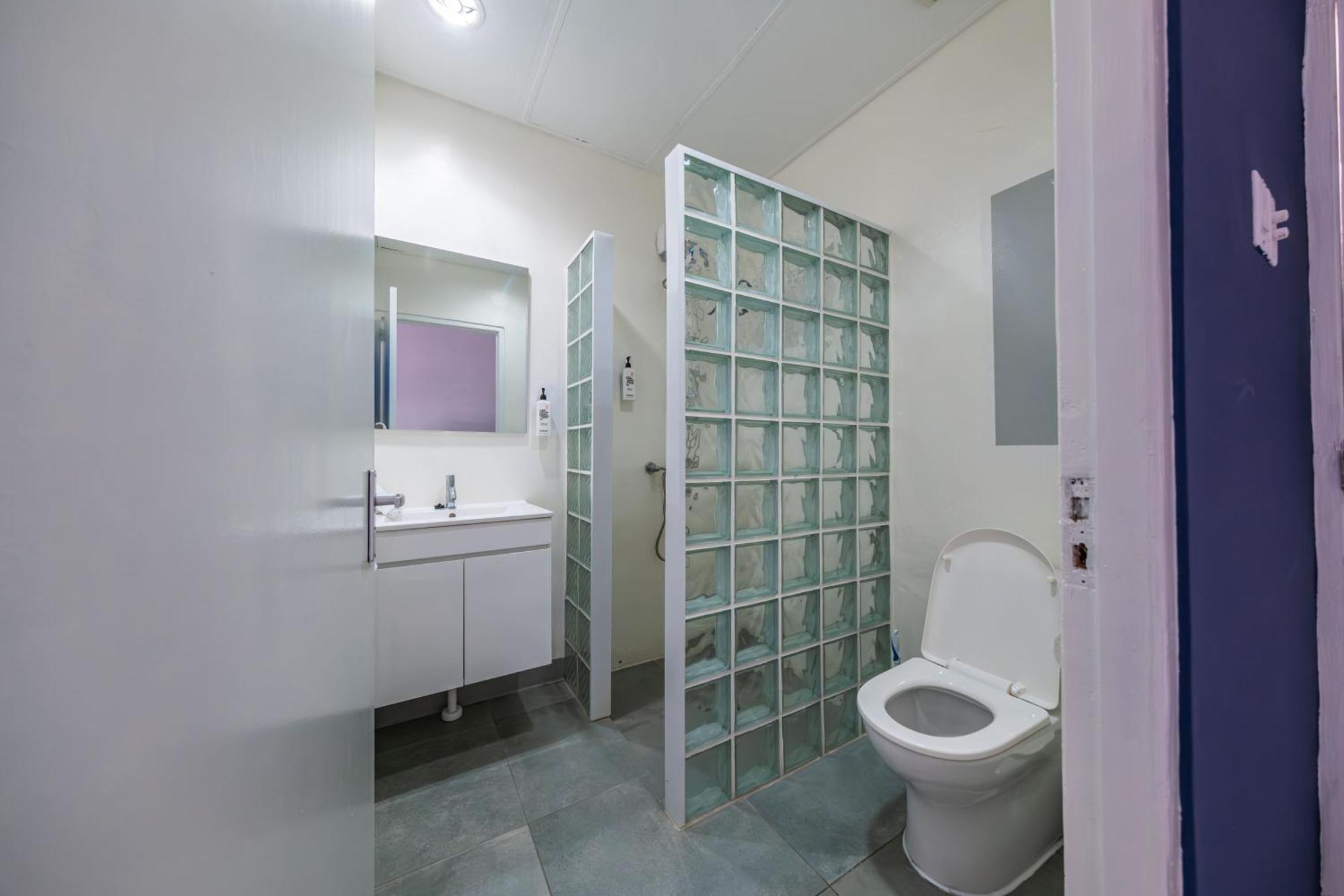 The Freedom Hotel Вилемстад Стая снимка